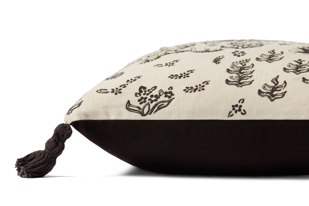 Loloi No Name Pillow, Decorative Pillow, 18" length x 18" width View 2