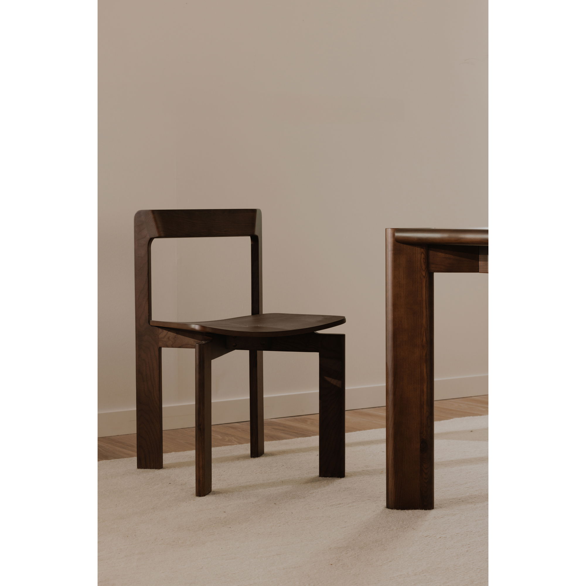 Daifuku Dining Chair Brown – Set Of Two, by Moe's Home, 22" width x 31.5" height x 20.55" depth View 9