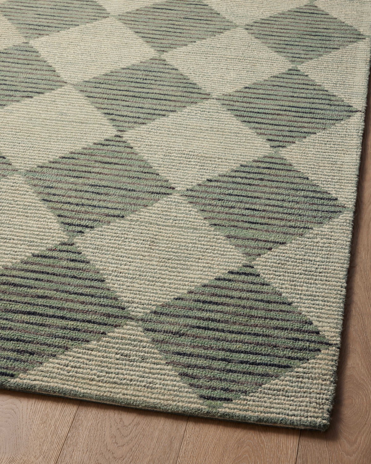 Chris Loves Julia x Loloi Francis Rug, 5' length x 7'6" width View 10