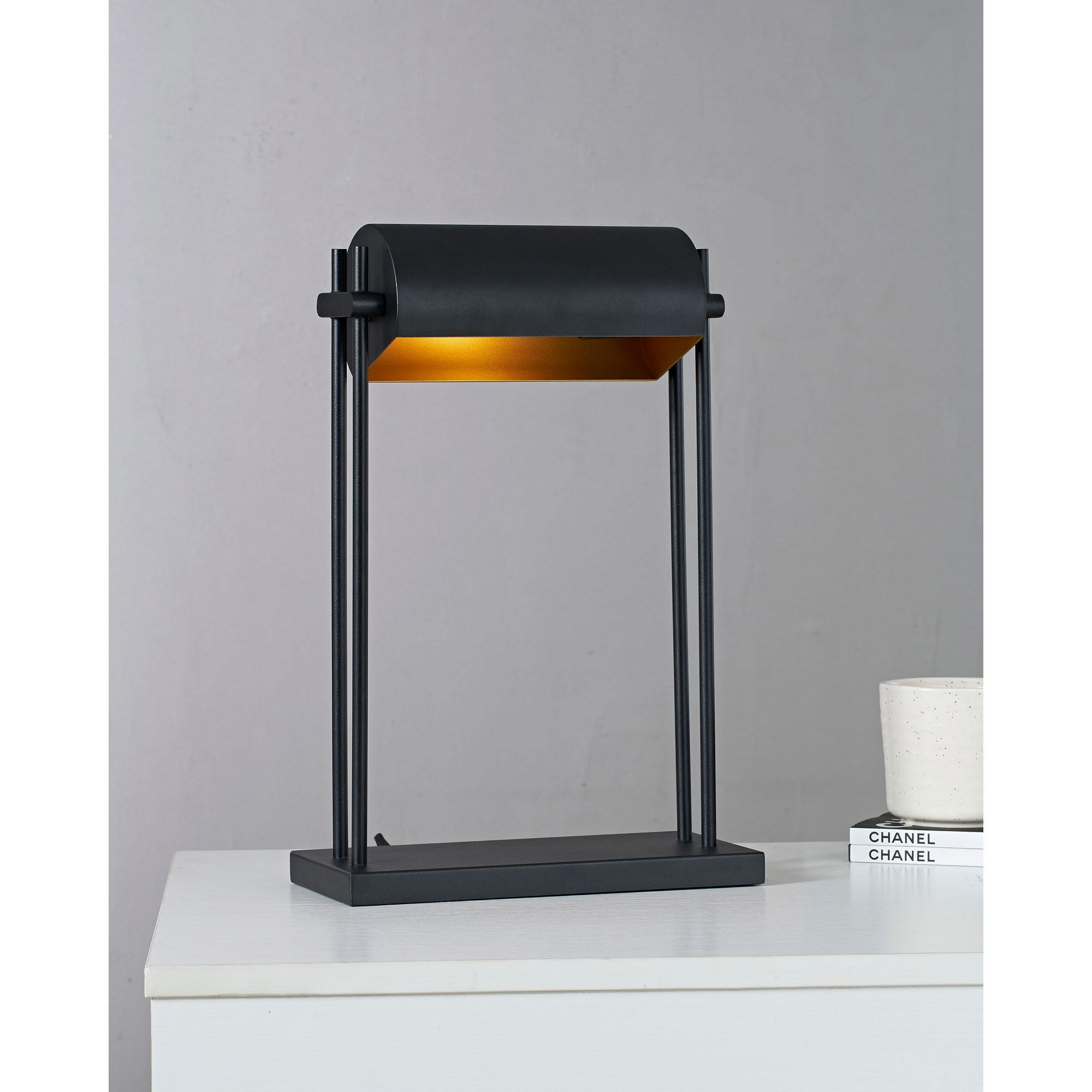Jeffrey Table Lamp large image 