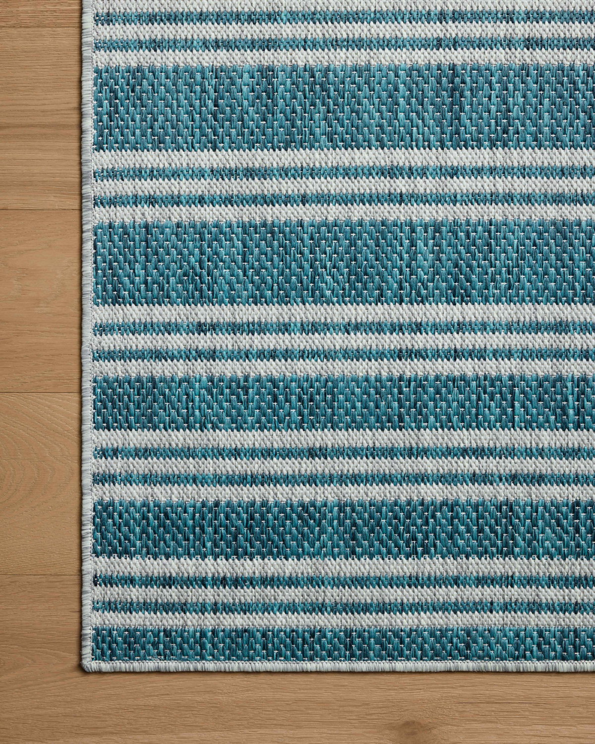 Loloi Easton Rug, 1'6" length x 1'6" width View 6