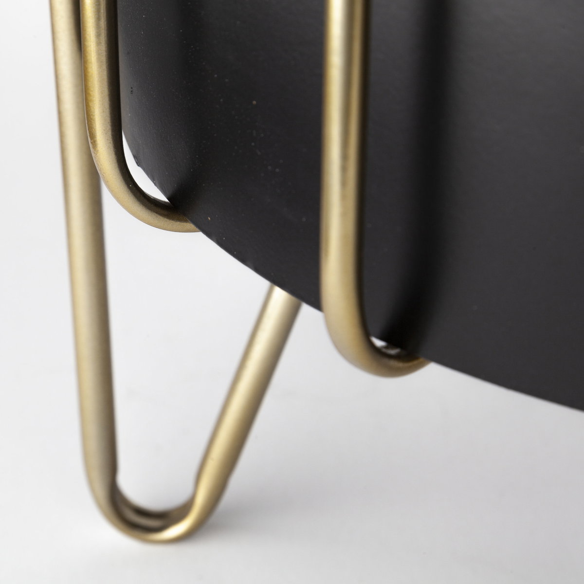 Pianta 13 x 21 Set of Two Black Metal Insert Brass Frame Plant Stands, Planter by Mercana, 12.8" length x 12.8" width x 20.87" height View 6
