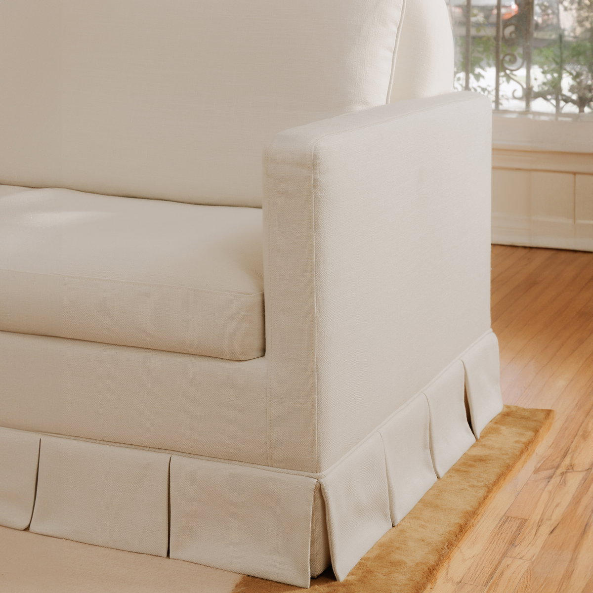 Pellicano Sofa Cream, Sofas & Sectional by Moe's Home, 98" width x 34.35" height x 36.5" depth View 8