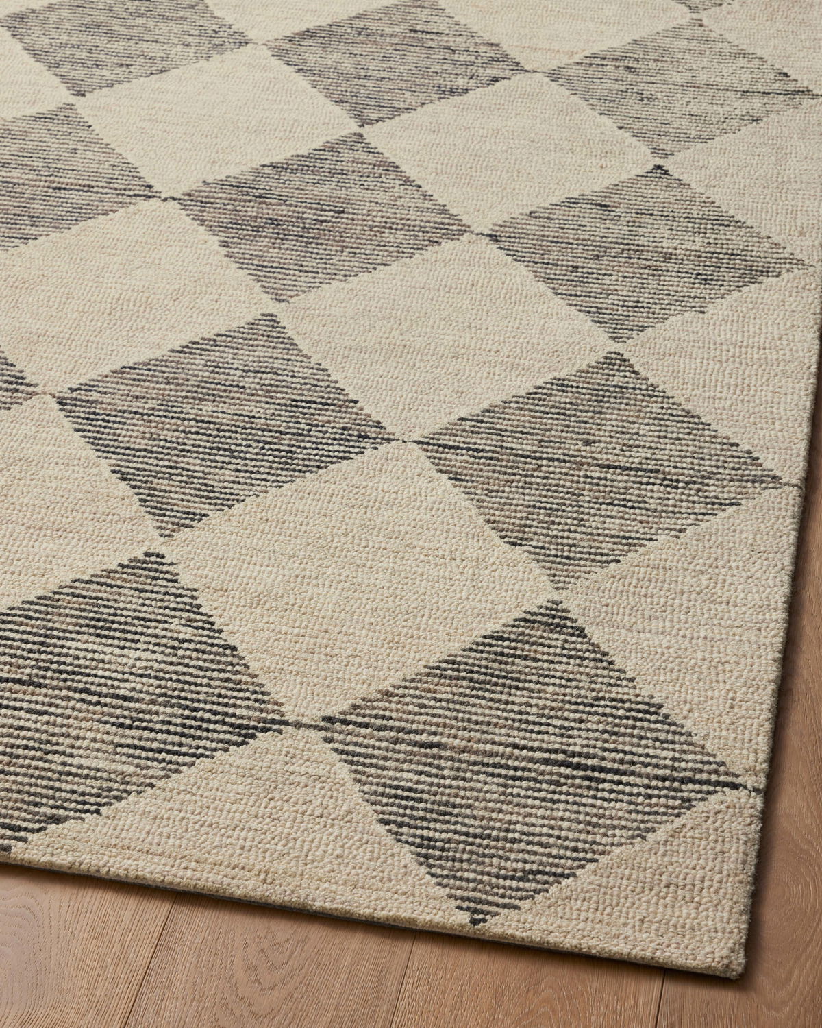 Chris Loves Julia x Loloi Francis Rug, 2'6" length x 7'6" width View 16