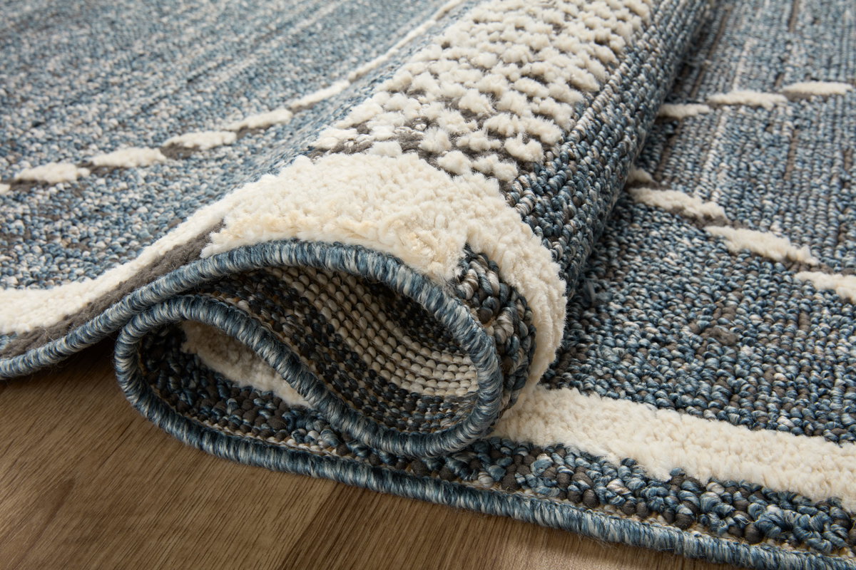 Loloi Fabian Rug, 1'6" length x 1'6" width View 4