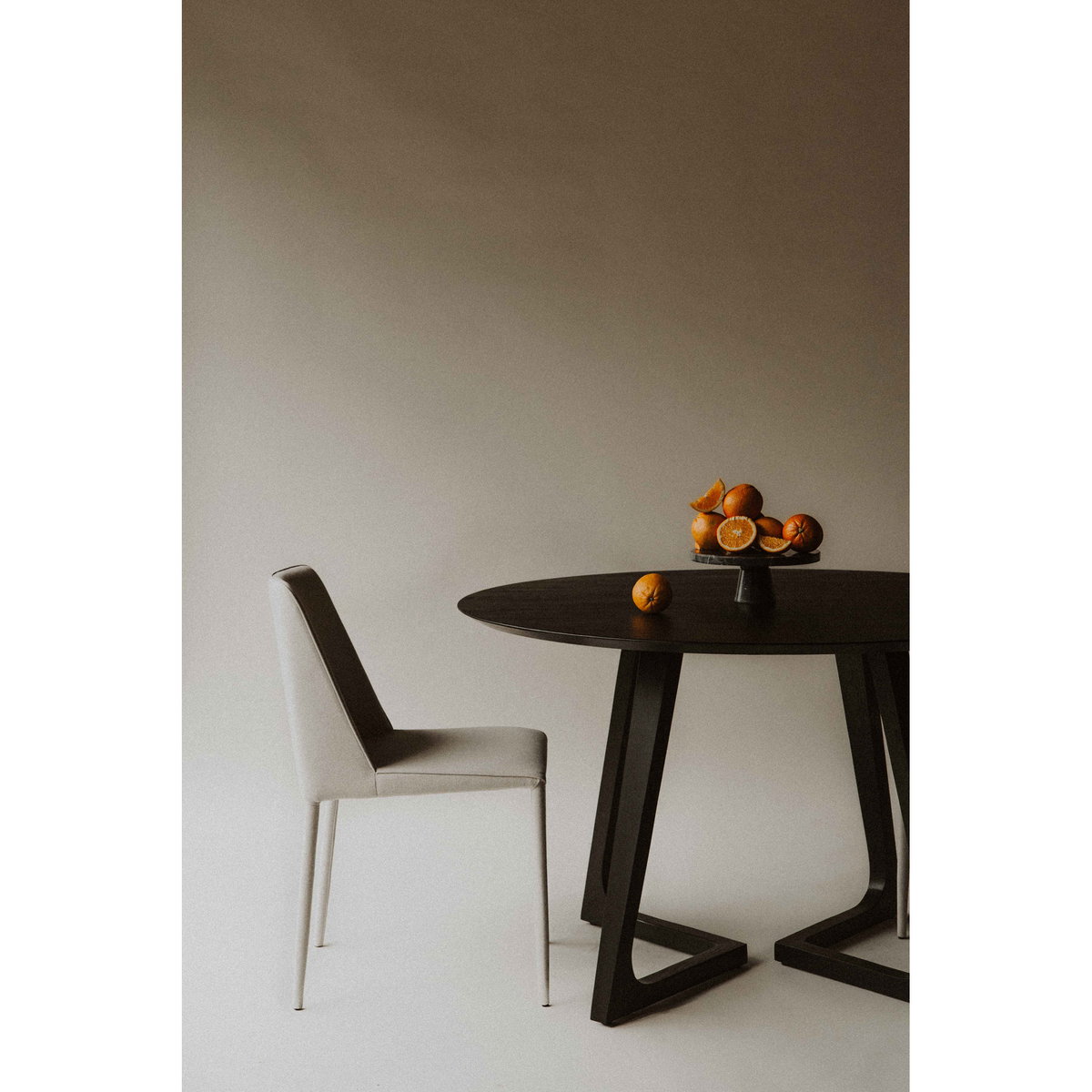 Godenza Round Dining Table Black, by Moe's Home, 47.5" width x 29.5" height x 47.5" depth View 7