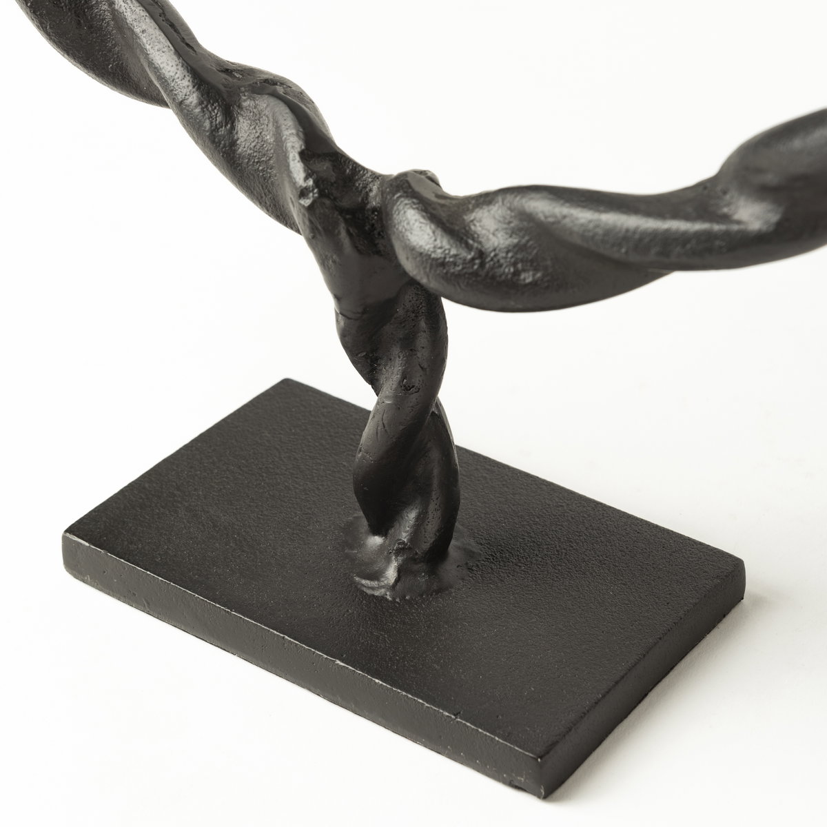 Rizwan (Small) Black Aluminum Braided Circular Object, Decorative Object by Mercana, 14.96" length x 11.81" width x 3.15" height View 8
